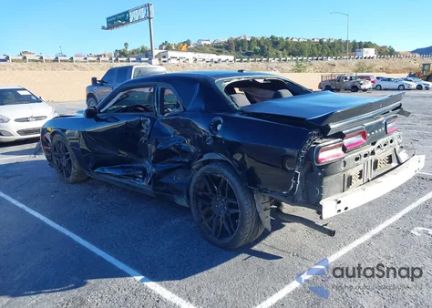 2018 Dodge Challenger Sxt z USA, uszkodzony, nr VIN 2C3CDZAG8JH242540